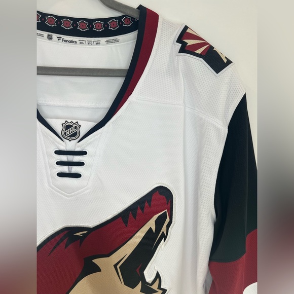 Arizona Coyotes Fanatics Branded Women's Away Breakaway Jersey - White Sz 3XL - Picture 3 of 9